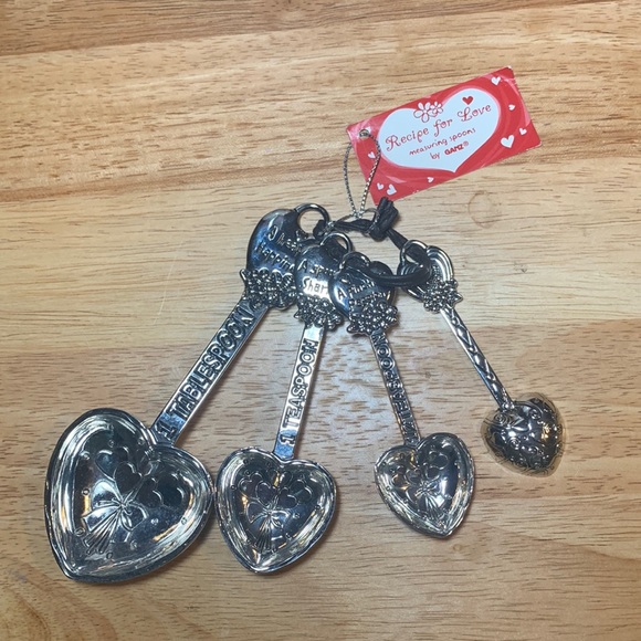 GANZ Other - Tablespoon set of Hearts